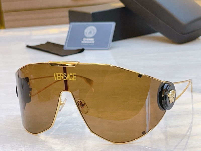 VERSACE