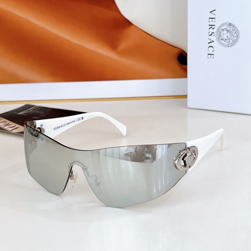 VERSACE